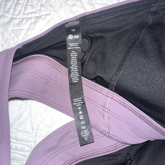 Lululemon Lab Womens Size 10 Dusty Purple Pebbled Pattern Cross Back Sports Bra - Picture 4 of 4